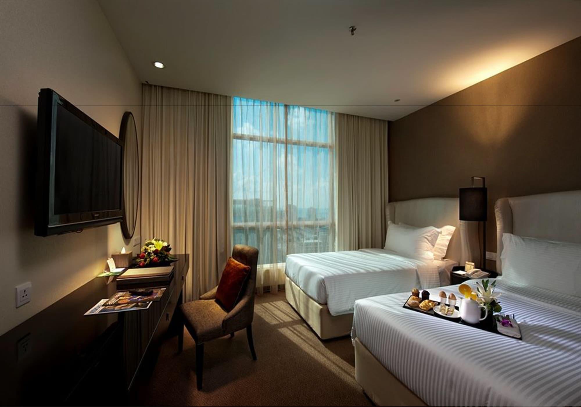 Hatten Hotel Melaka Buitenkant foto Deluxe Room