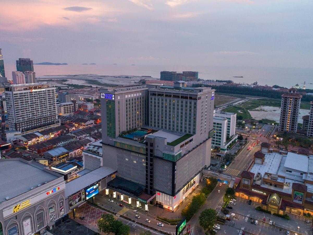 Hatten Hotel Melaka Buitenkant foto The hotel in 2019